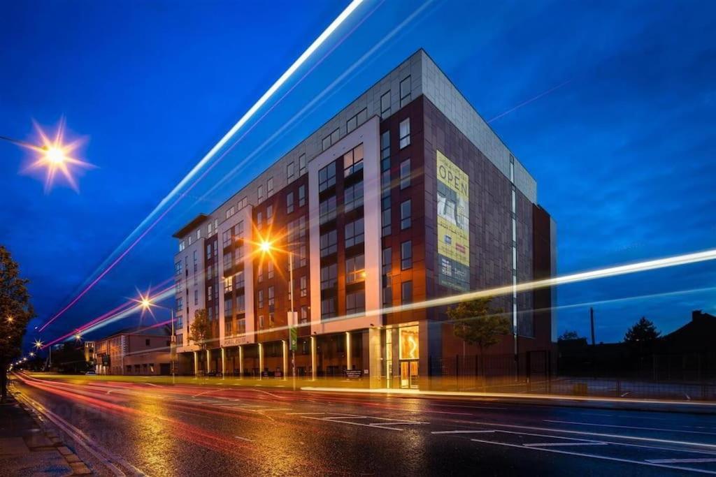 Central, Luxury & Views Apartment