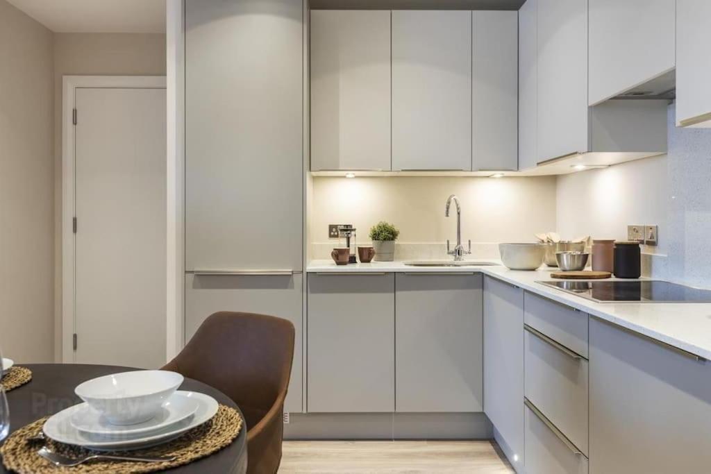 Central, Luxury & Views Apartment
